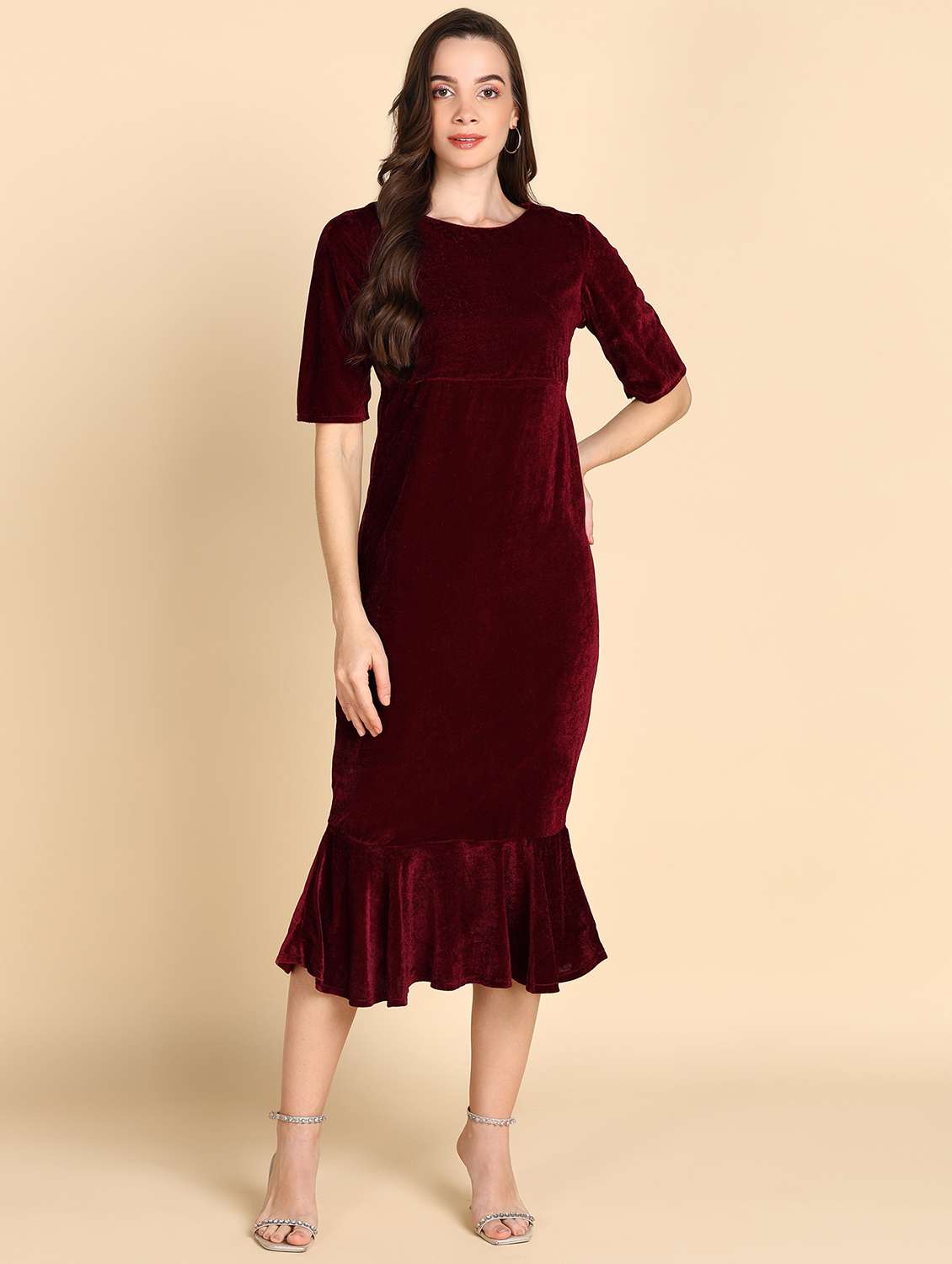 women maroon solids bodycon dress