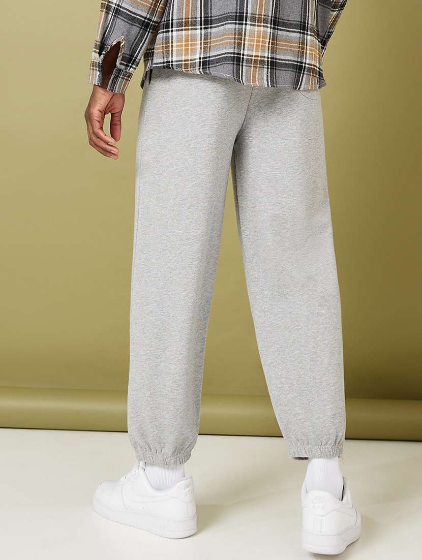 men solid jogger - 20501318 -  Standard Image - 1