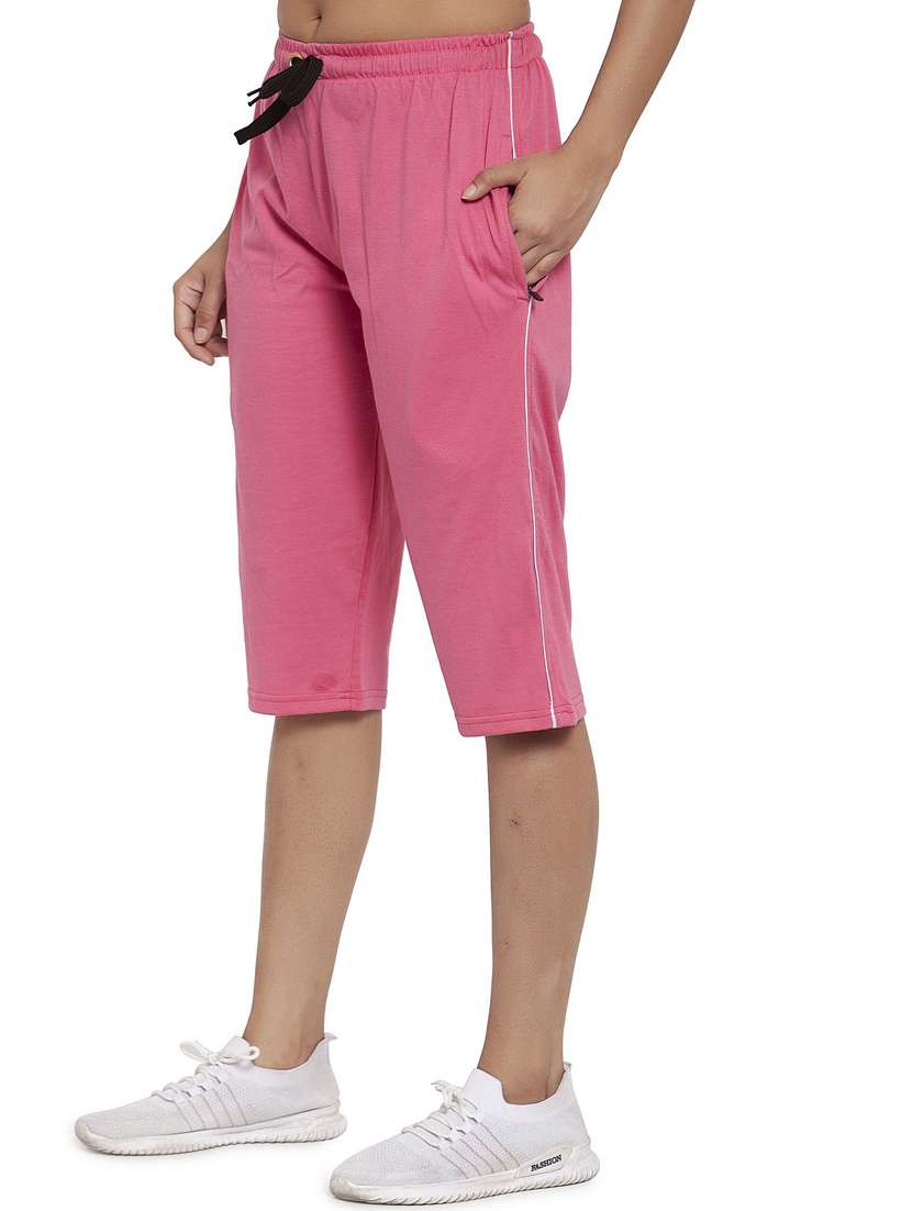 pink solid low rise capri - 20501427 - Standard Image - 1