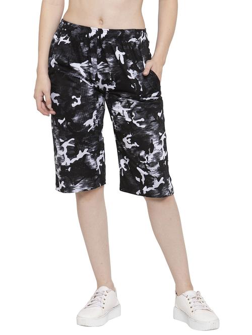 multi colored printed low rise capri - 20501436 -  Standard Image - 0
