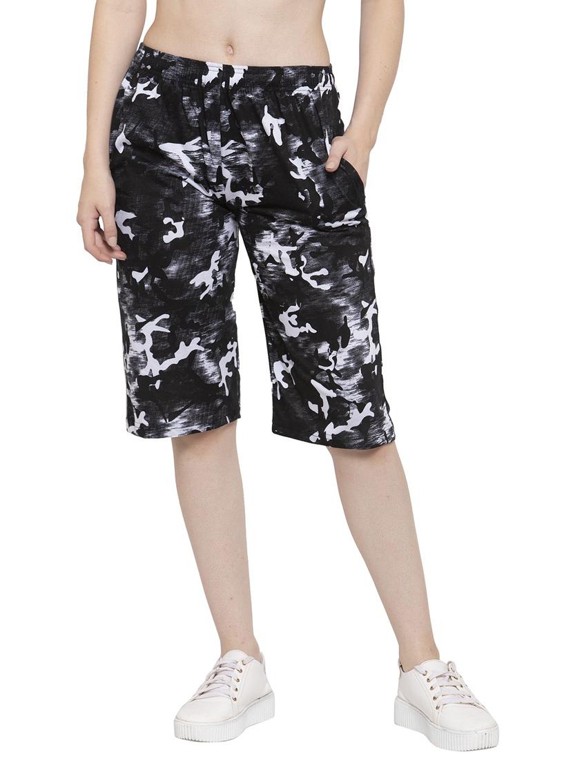 multi colored printed low rise capri - 20501436 -  Zoom Image - 0