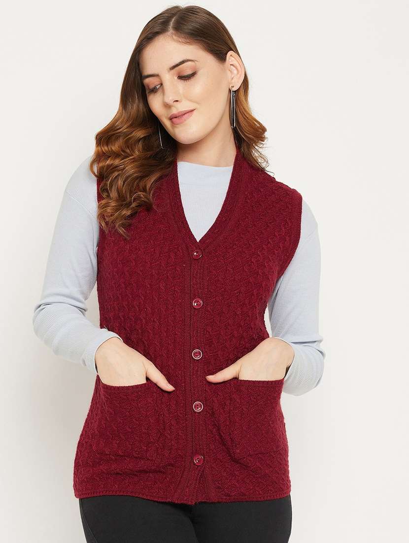 women maroon sleeveless cardigan