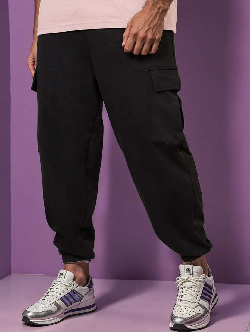 Men Black Solid Mid Rise Jogger