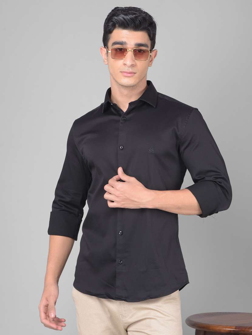 men solid black cotton blend slim fit casual shirt
