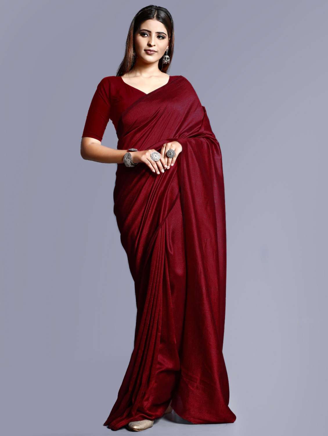 women's solid maroon colored saree with blouse