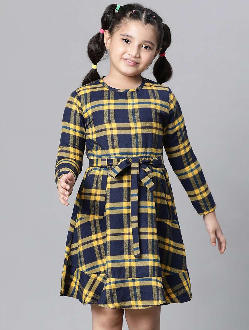girls round neck long sleeves frock
