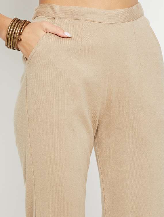 women self design long sleeve woollen suit set - 20511522 -  Standard Image - 4