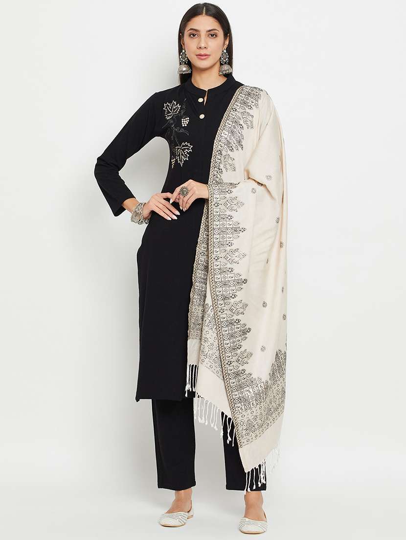 women self design long sleeve woollen suit set