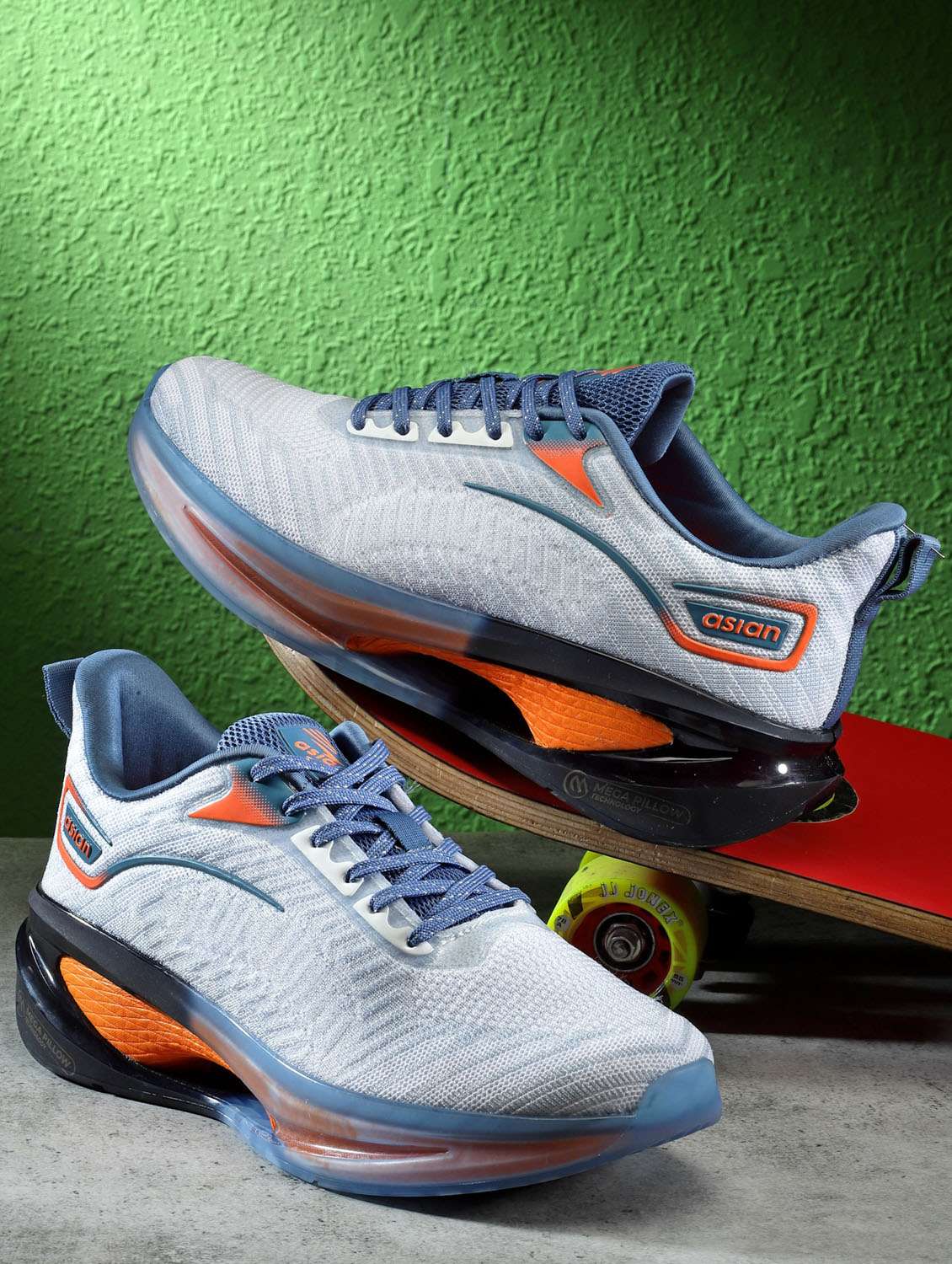 men self designed grey lace up running sport shoe