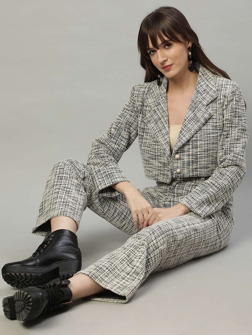 women self designed blazer and trousers co-ord set - 20519701 -  Standard Image - 4