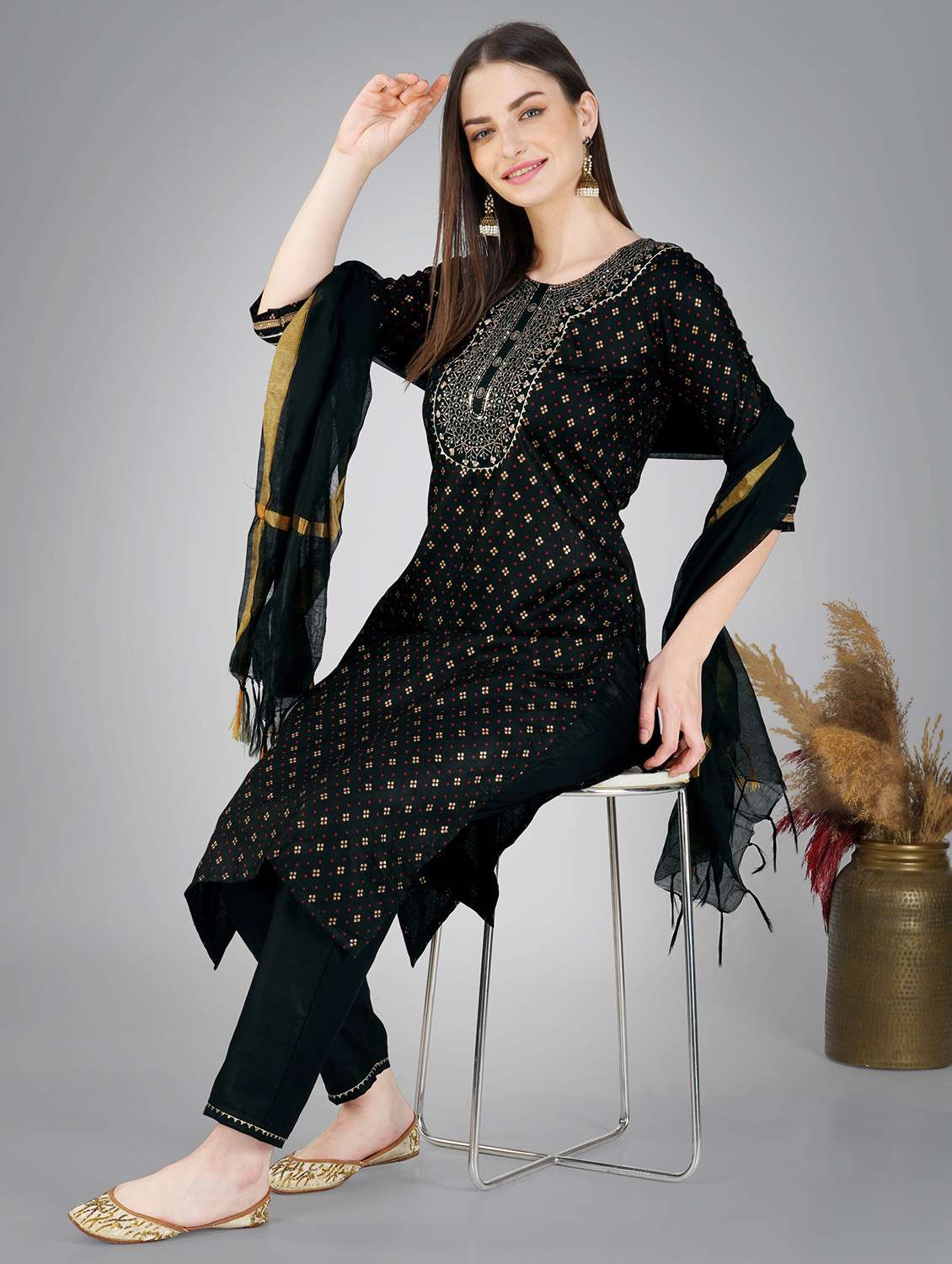 black cotton blend kurta pant set - 20534287 - Standard Image - 4