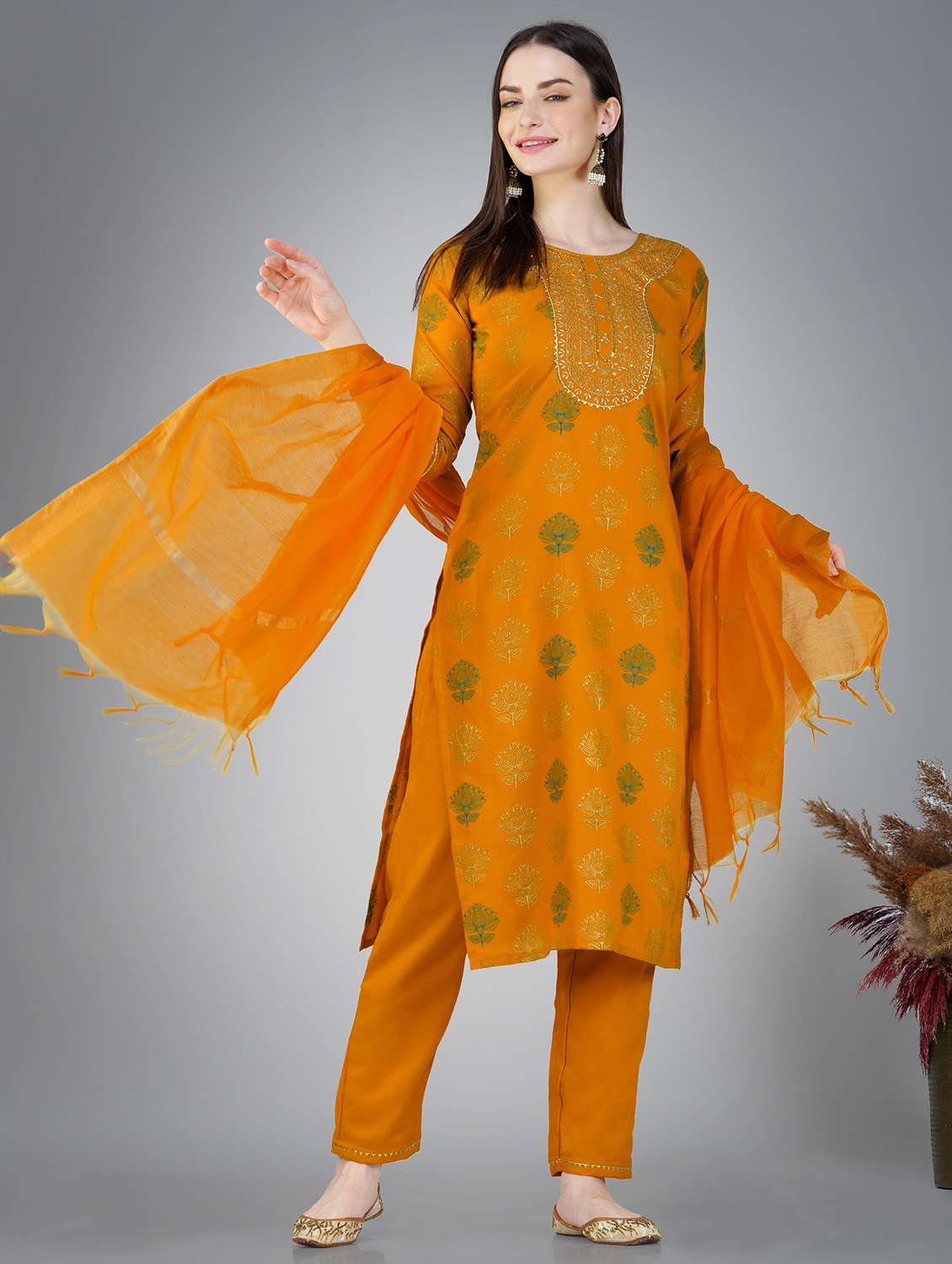 yellow cotton blend kurta pant  set - 20534296 -  Standard Image - 4