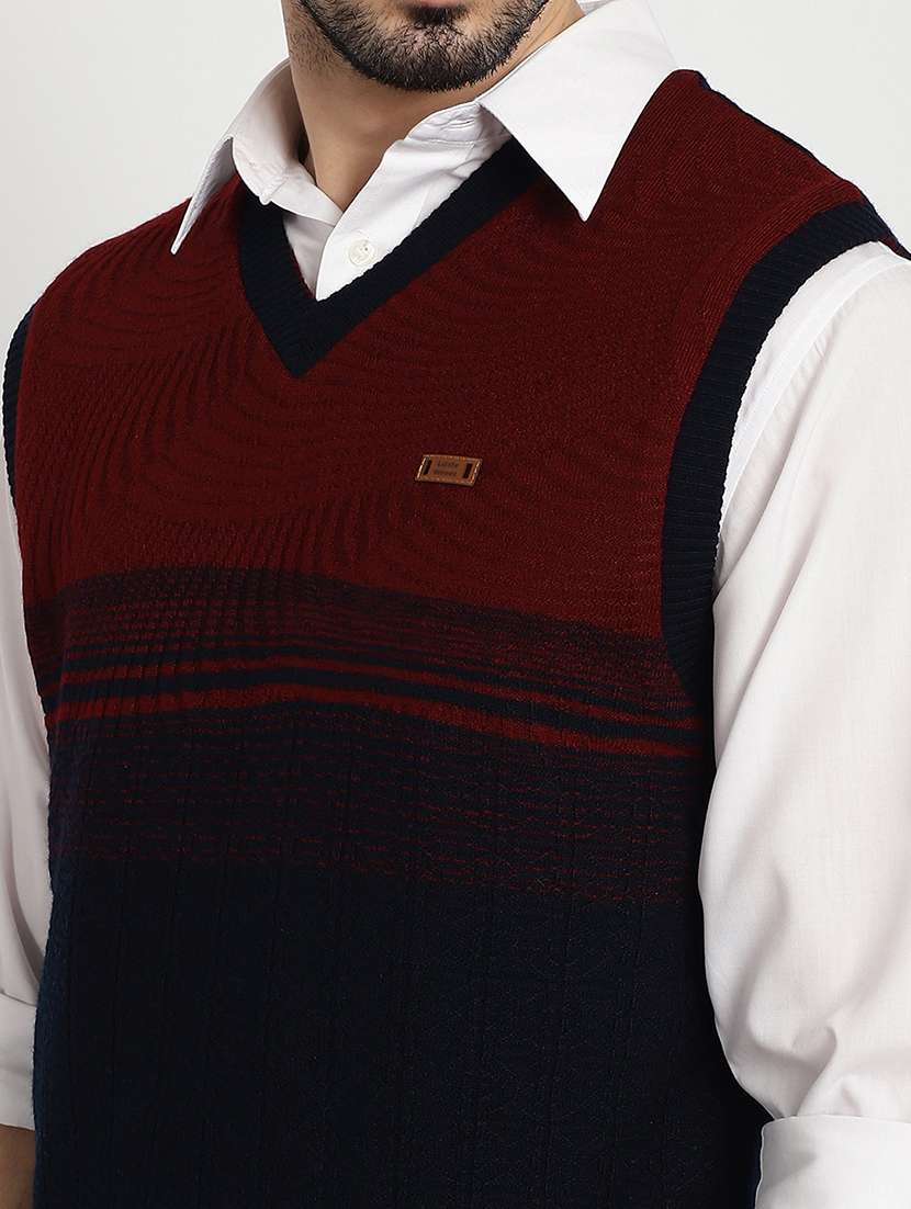 men black & maroon acrylic reversible pullover - 20538382 - Standard Image - 4