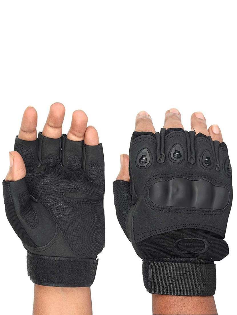 men black polyester gloves - 20541766 -  Standard Image - 1