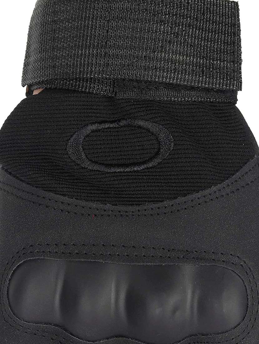 men winter hand gloves - 20541825 -  Standard Image - 4