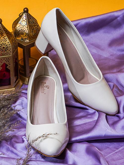 women white slip on pumps - 20551536 -  Standard Image - 0