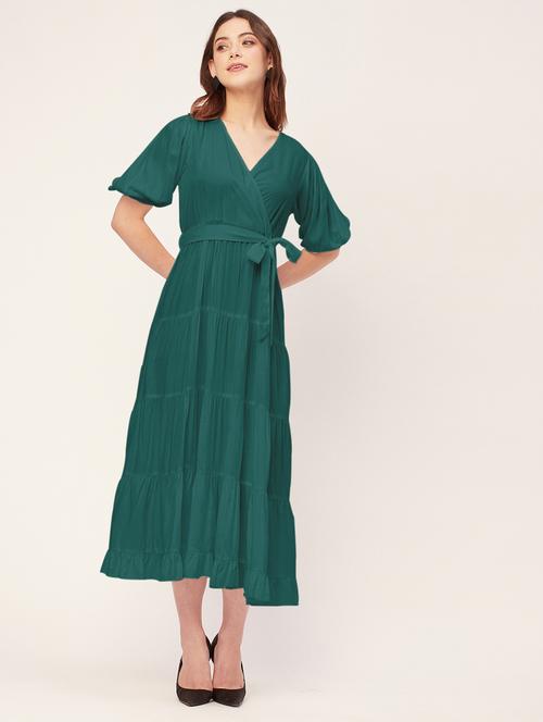 women solid overlap neck tiered dress - 20555385 - Standard Image - 0