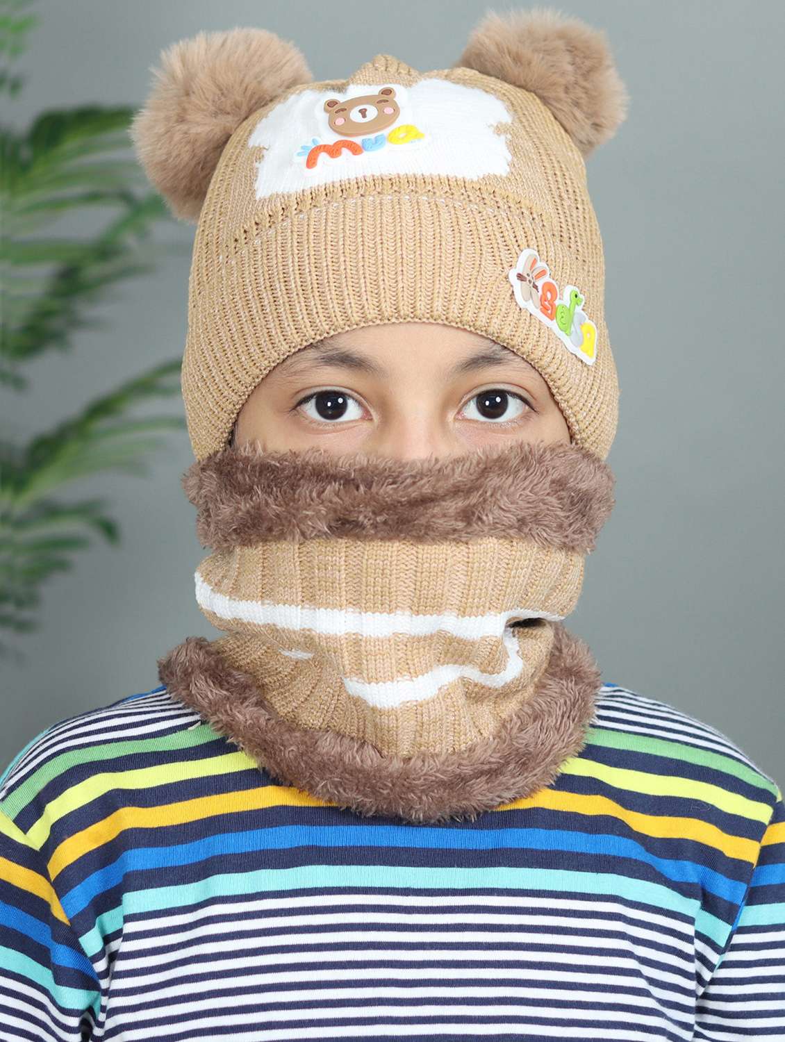 women cap with neck muflar