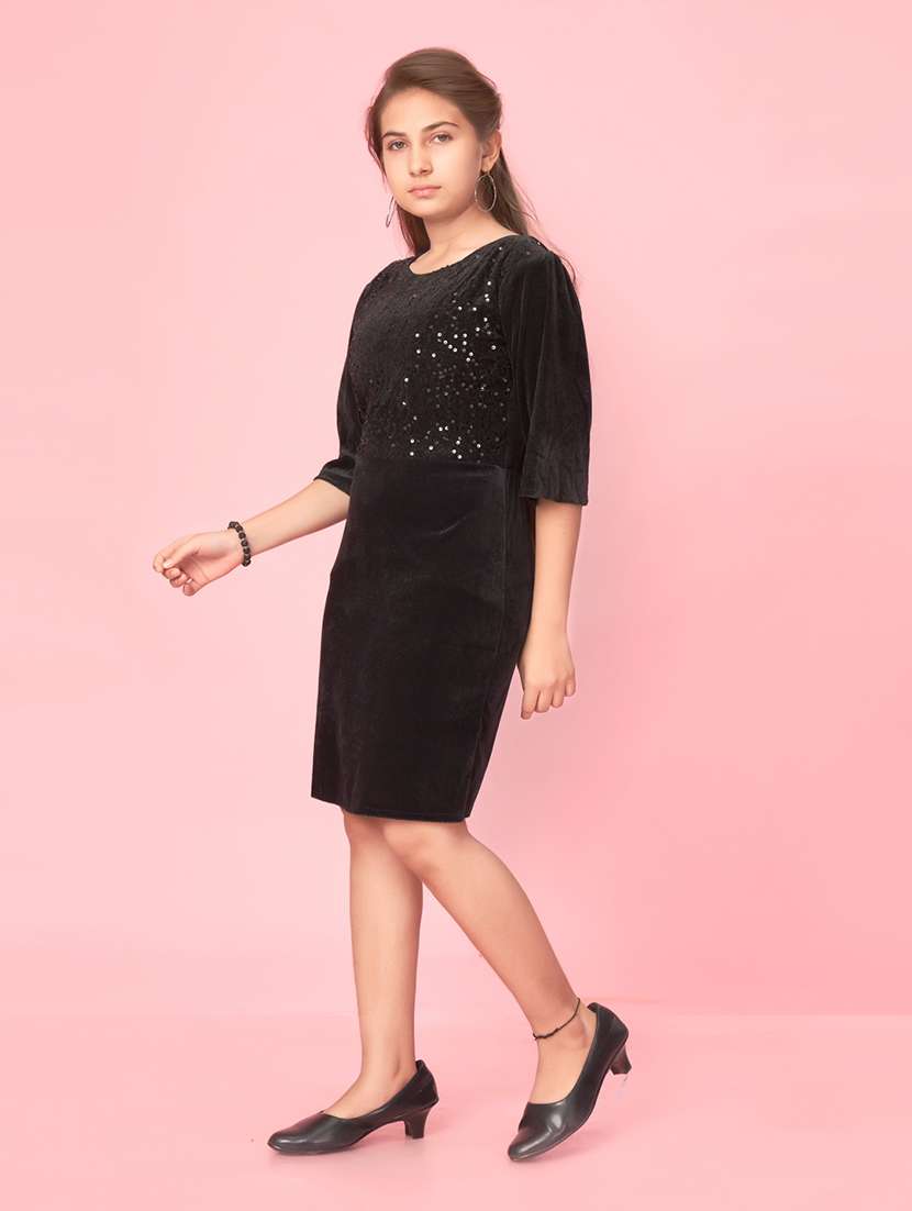 girls round neck self-design frock - 20568220 -  Standard Image - 1