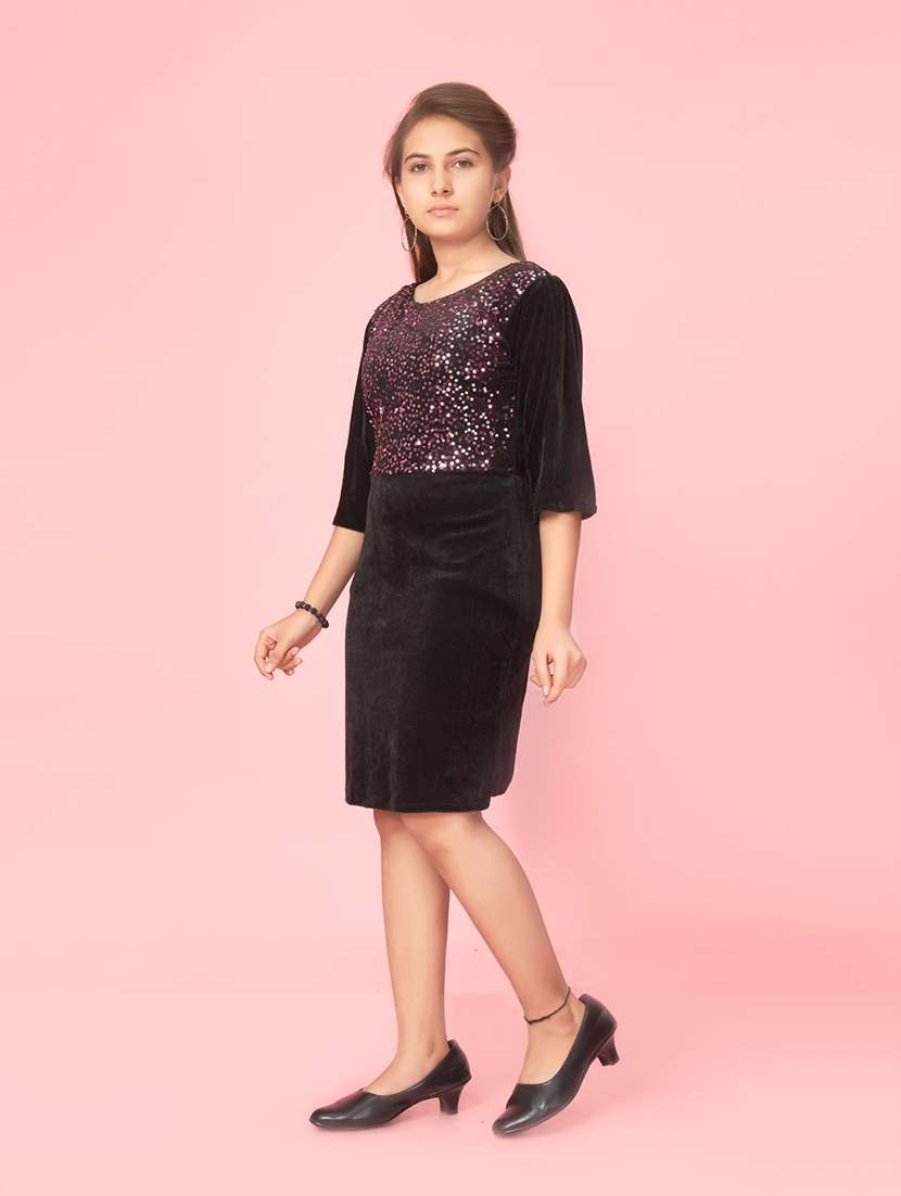 girls round neck self-design frock - 20568221 -  Standard Image - 1