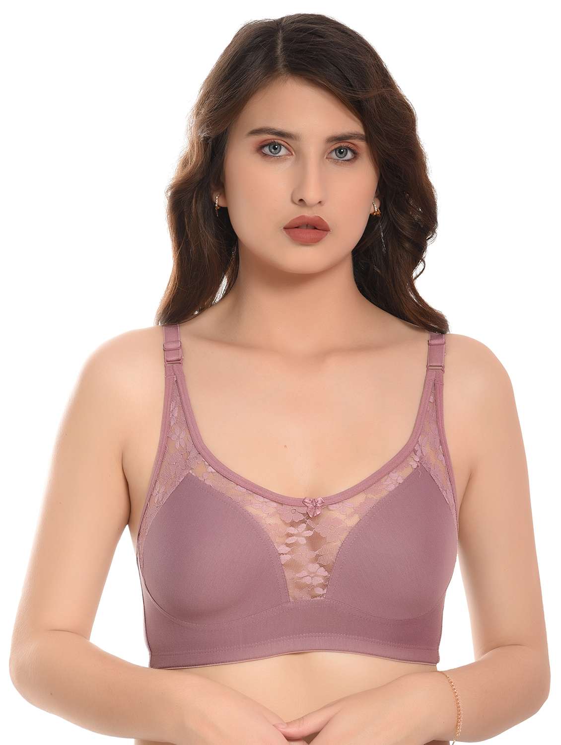 women lace detailed t-shirt bra