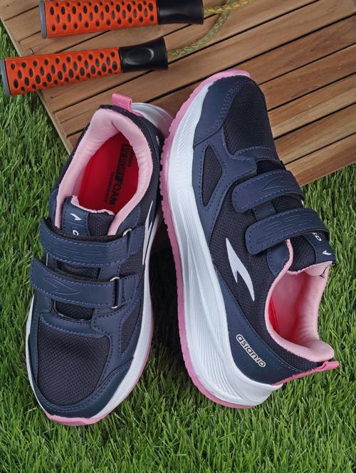 women running sports shoes - 20571926 -  Standard Image - 0