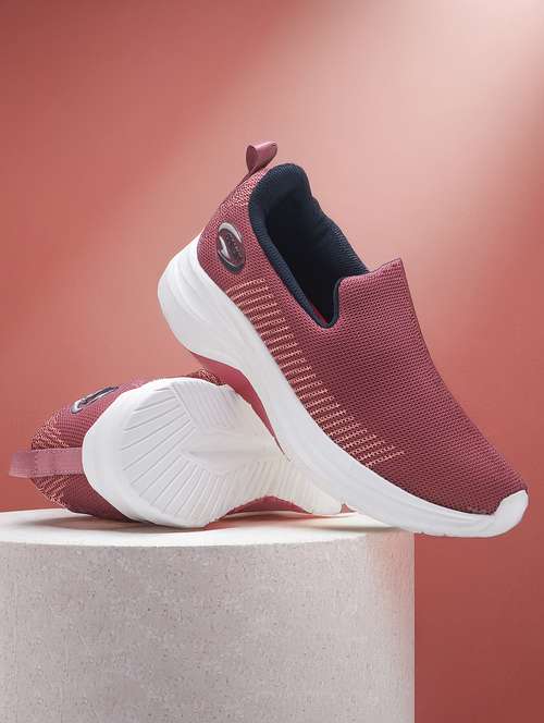 women running sports shoes - 20571929 -  Standard Image - 0