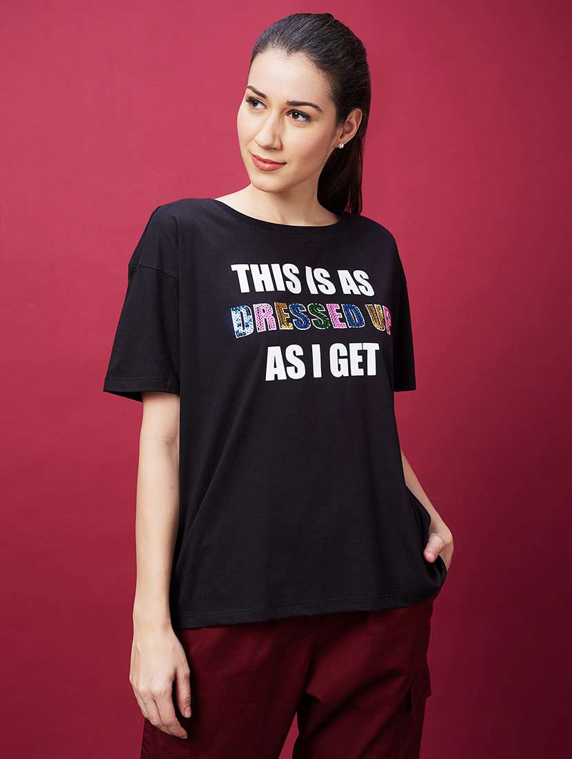 women chest print round neck t-shirt