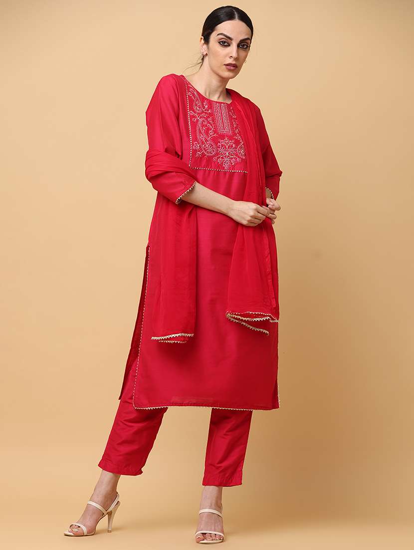 women three quarter sleeve kurta pant with dupatta set