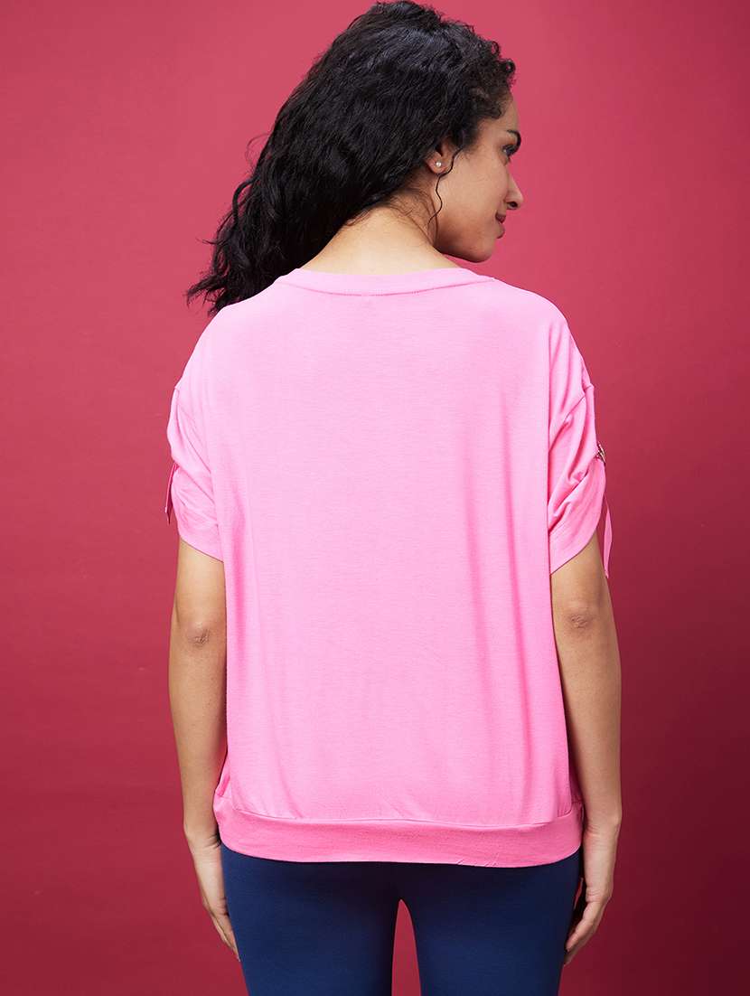 women round neck typographic printed boxy t-shirt - 20600249 -  Standard Image - 1