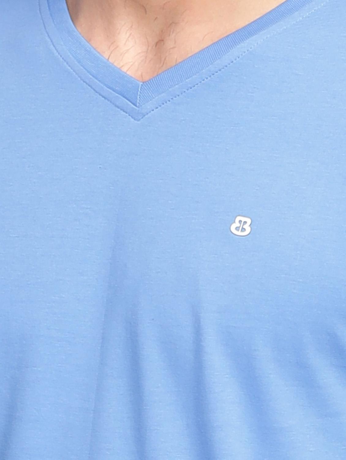man v-neck t-shirt - 20601627 - Standard Image - 4