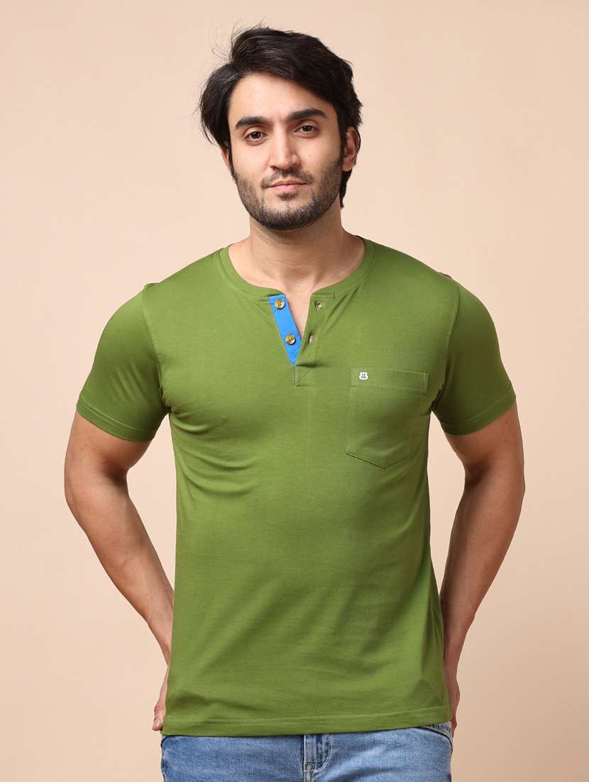 man solids t-shirt - 20601675 - Zoom Image - 0