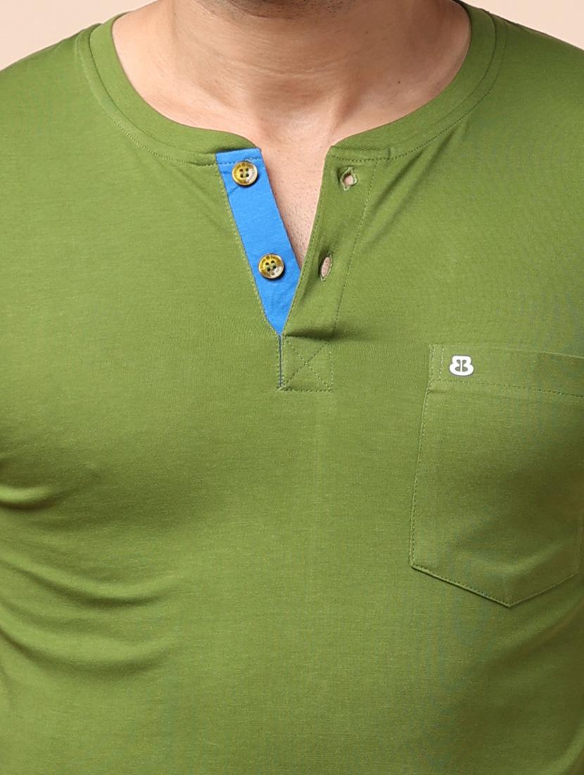 man solids t-shirt - 20601675 - Standard Image - 4
