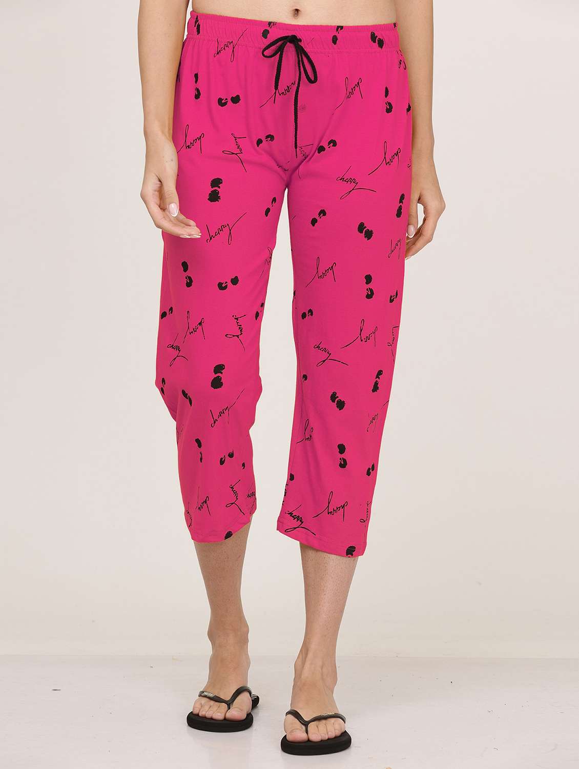 women pink printed cotton capri