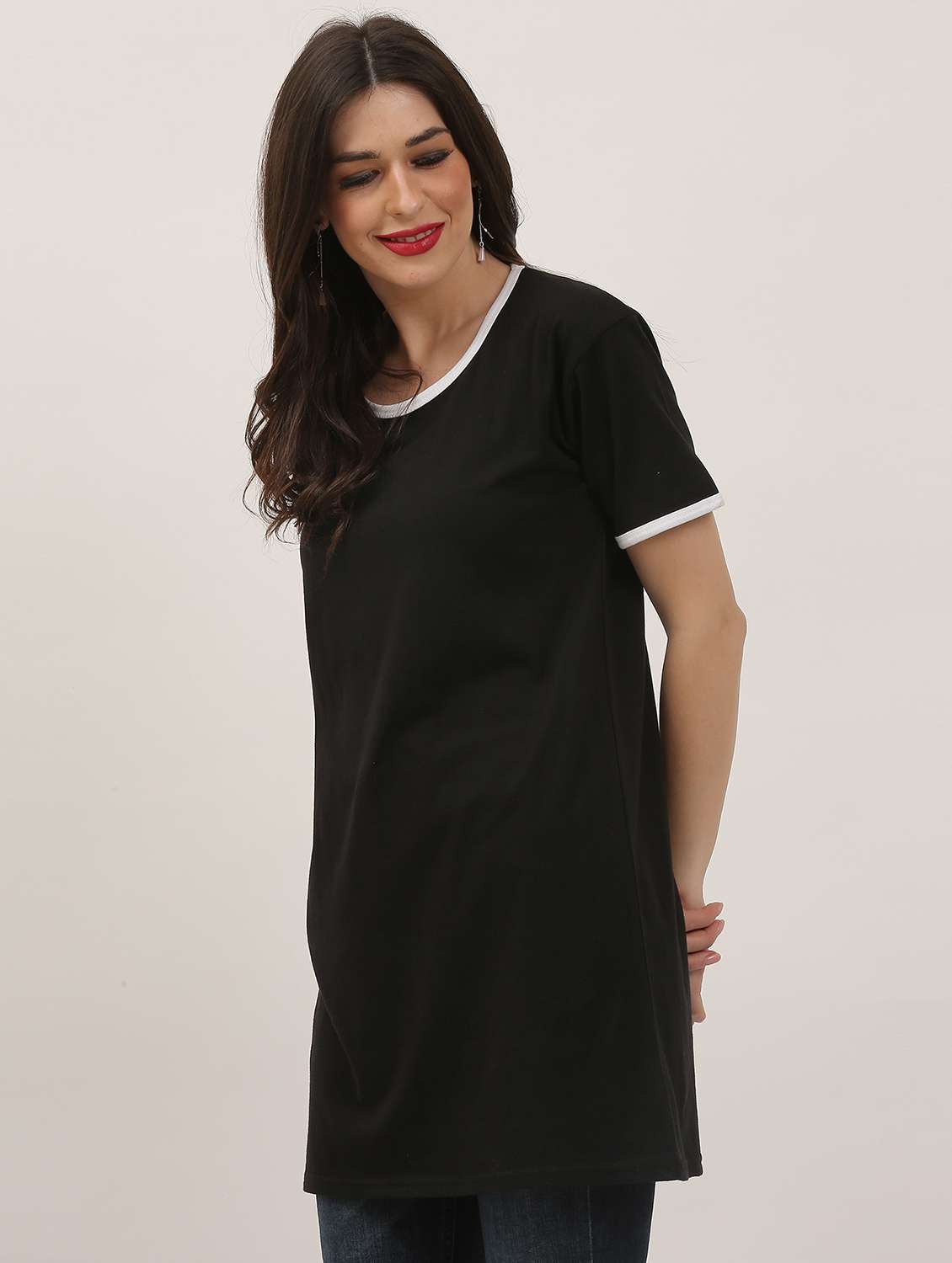 women round neck solid regular t-shirt - 20602612 -  Standard Image - 1