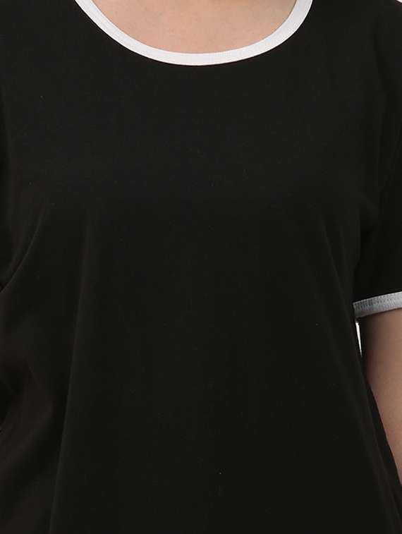 women round neck solid regular t-shirt - 20602612 -  Standard Image - 4