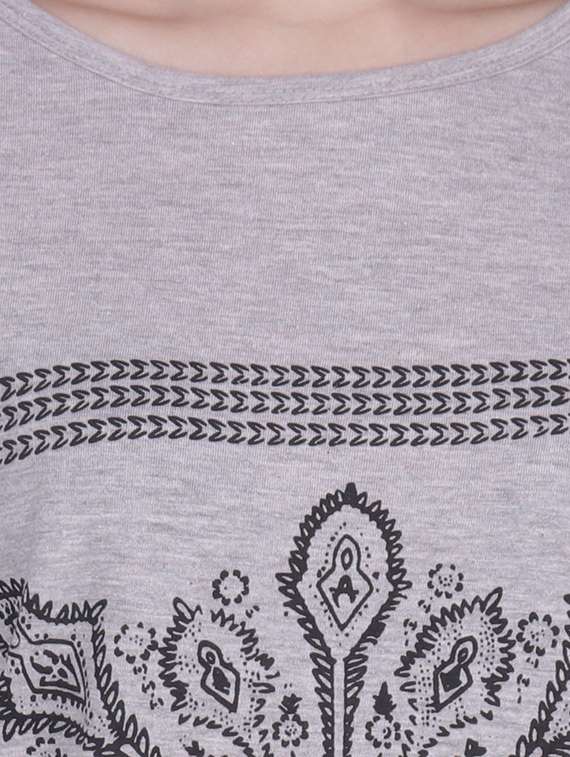 women round neck graphic printed regular t-shirt - 20602650 -  Standard Image - 4