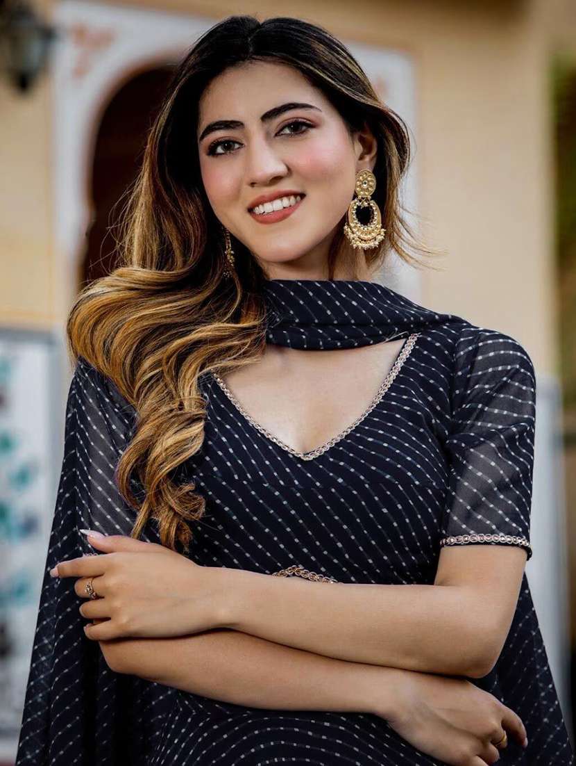 navy blue flared lehenga choli set with dupatta - 20604007 -  Standard Image - 4