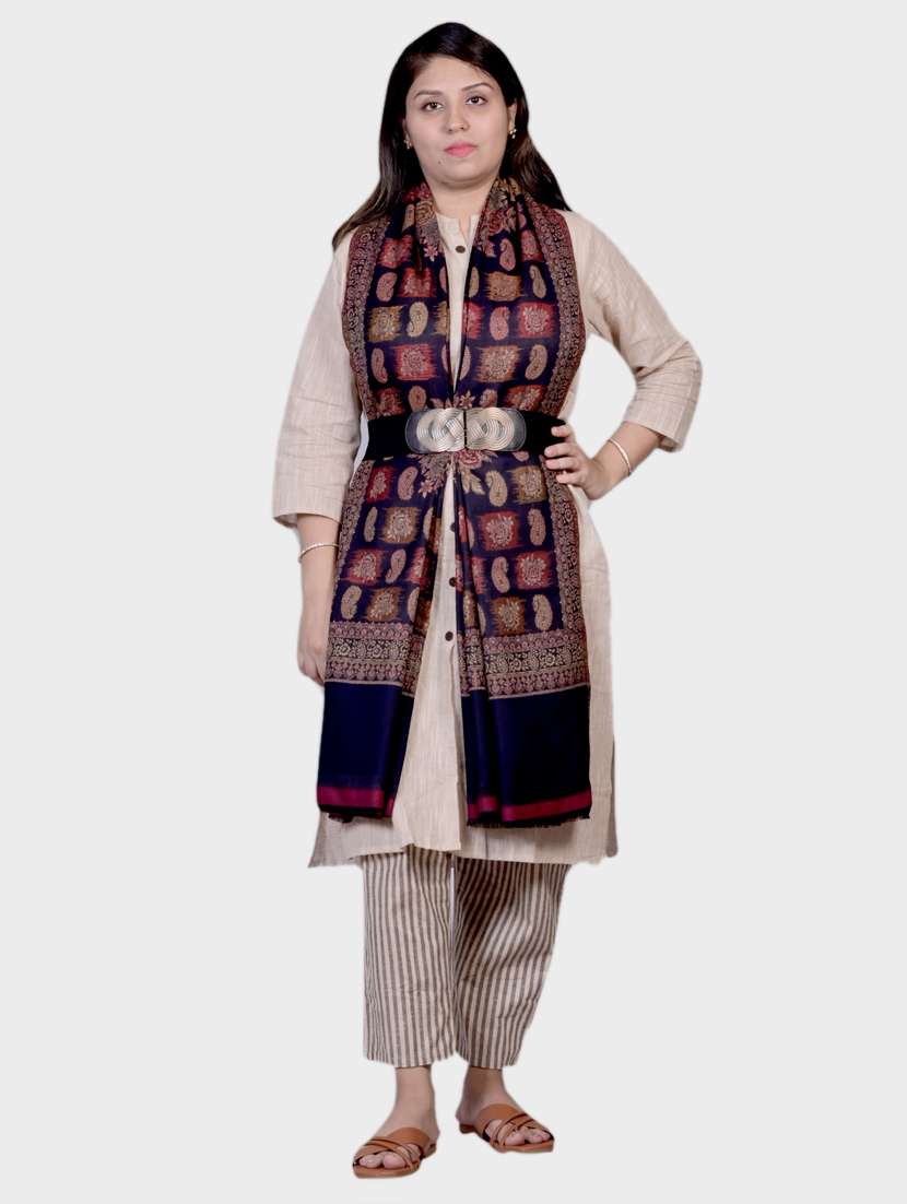 women self designed woolen shawl - 20605511 -  Standard Image - 1