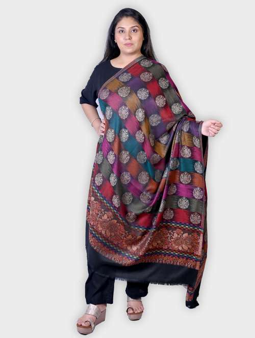 women self designed woolen shawl - 20605513 - Standard Image - 0