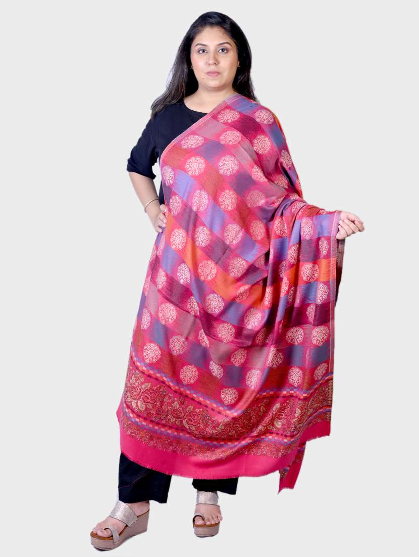 women self designed woolen shawl
