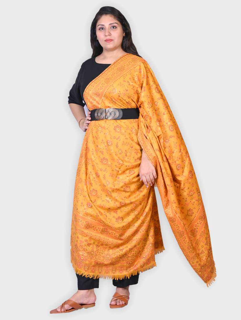 women self designed woolen shawl