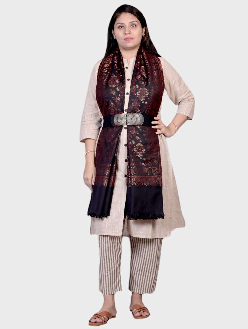 women self designed woolen shawl - 20605538 -  Standard Image - 1