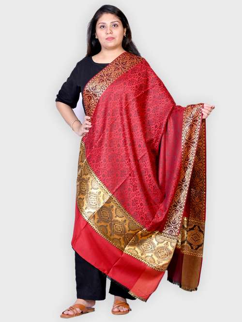 women self designed woolen shawl - 20605575 - Standard Image - 0