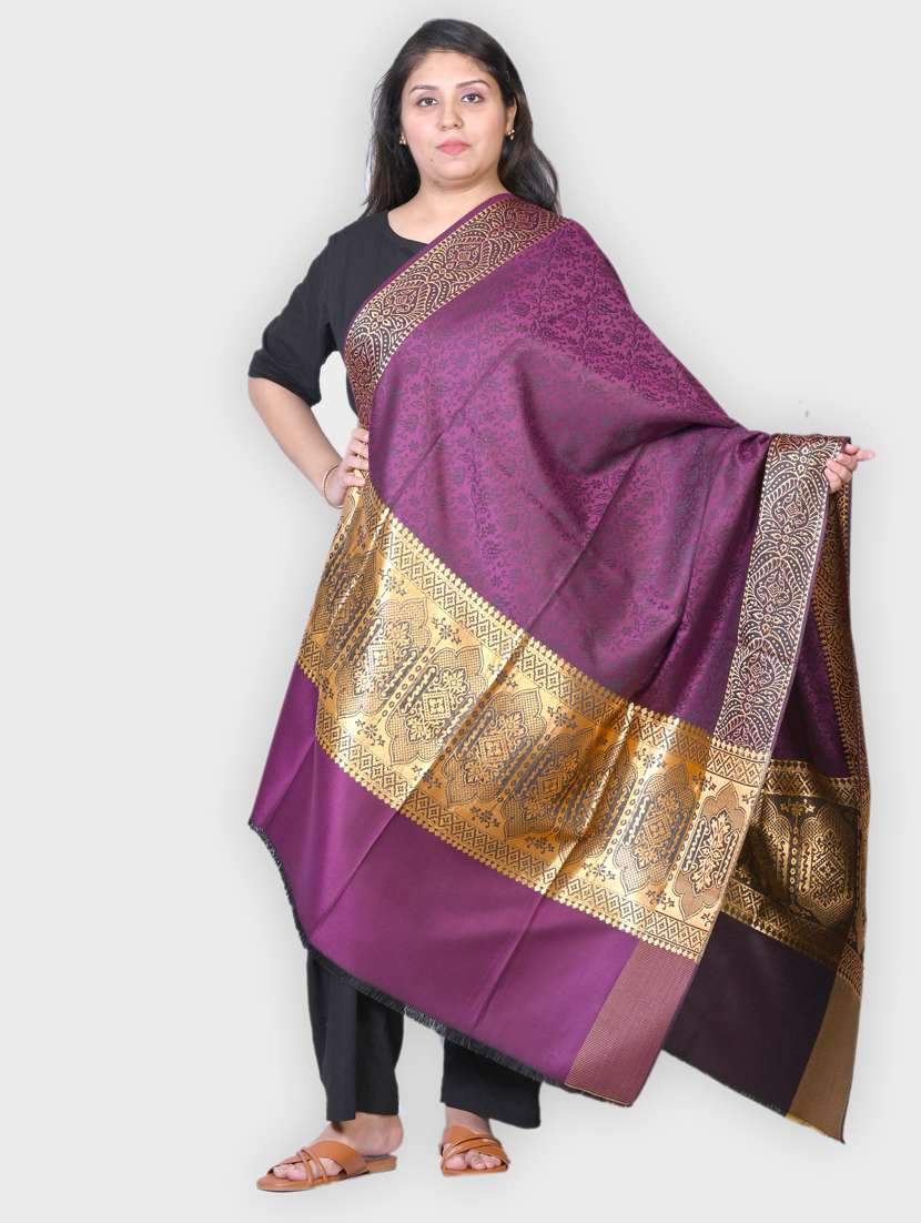 women self designed woolen shawl