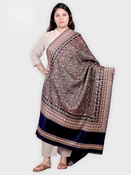women self designed woolen shawl - 20605609 - Standard Image - 0