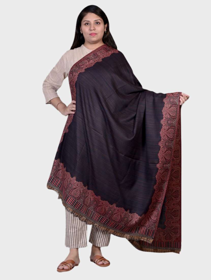 women solid with bordered woolen shawl