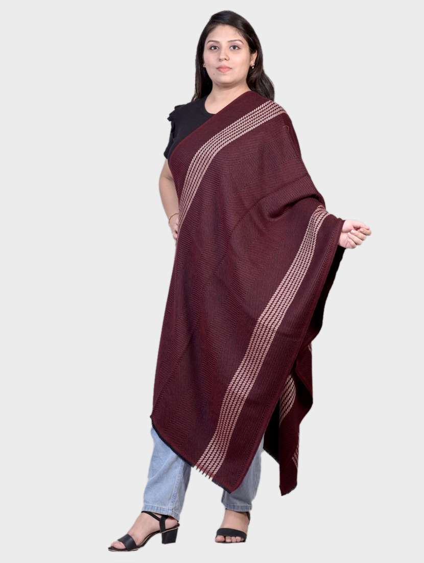 women self designed woolen shawl
