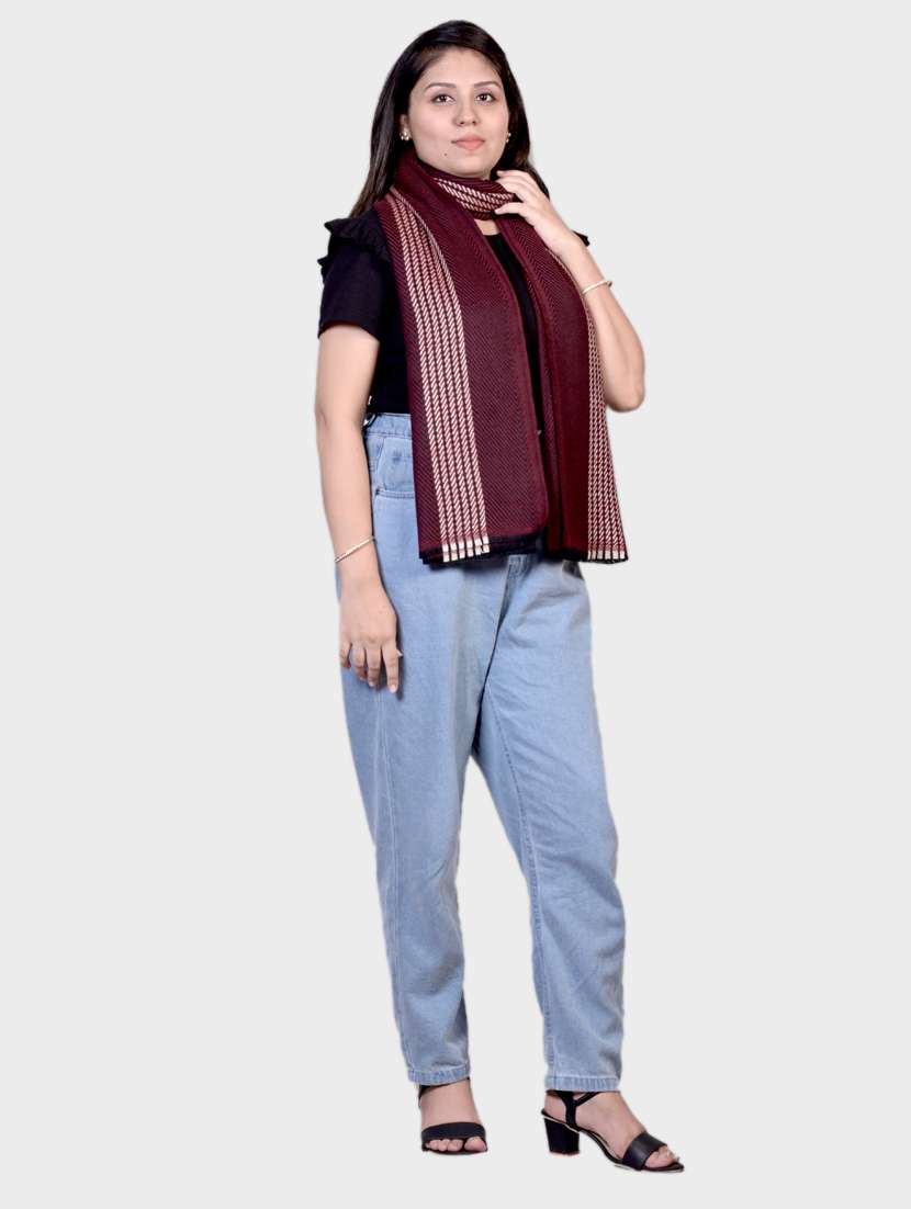women self designed woolen shawl - 20605959 -  Standard Image - 1