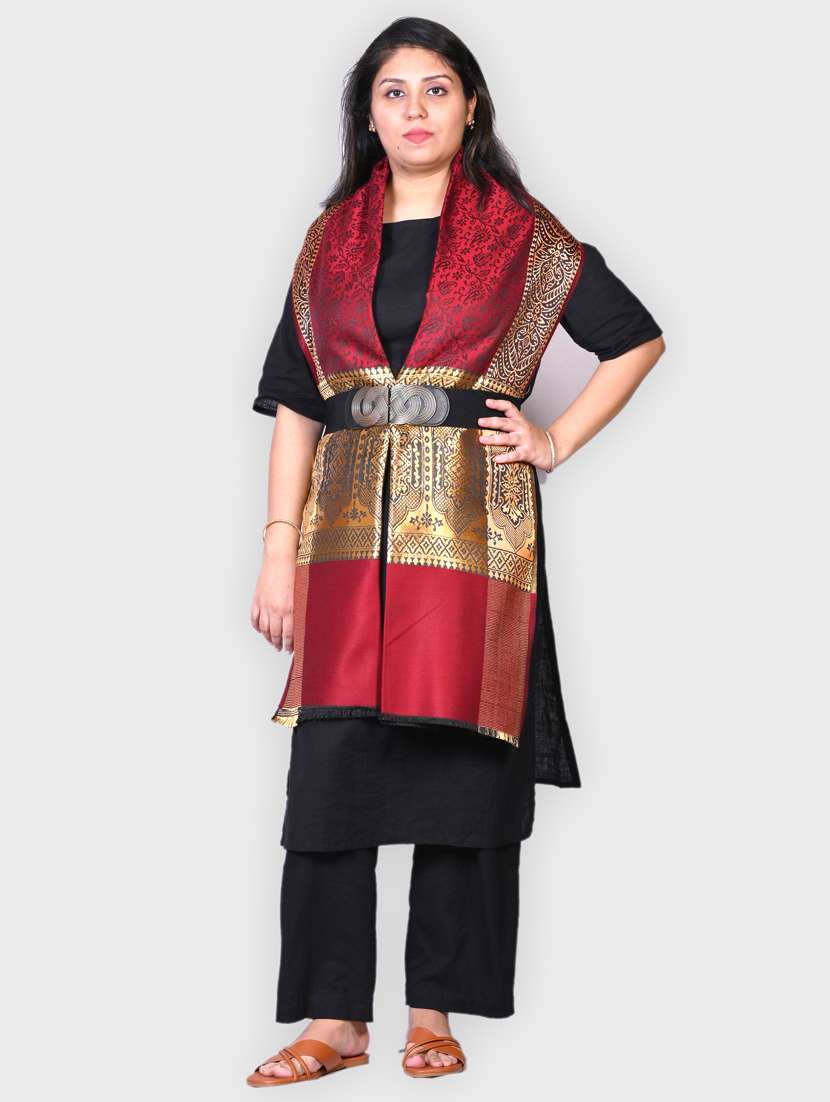 women self designed woolen shawl - 20605968 -  Standard Image - 1